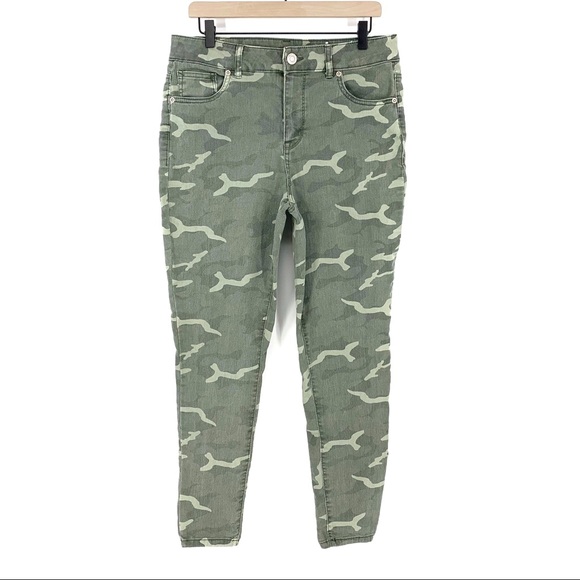 Maurices Denimflex High Rise Camo Print Jegging - Picture 2 of 7